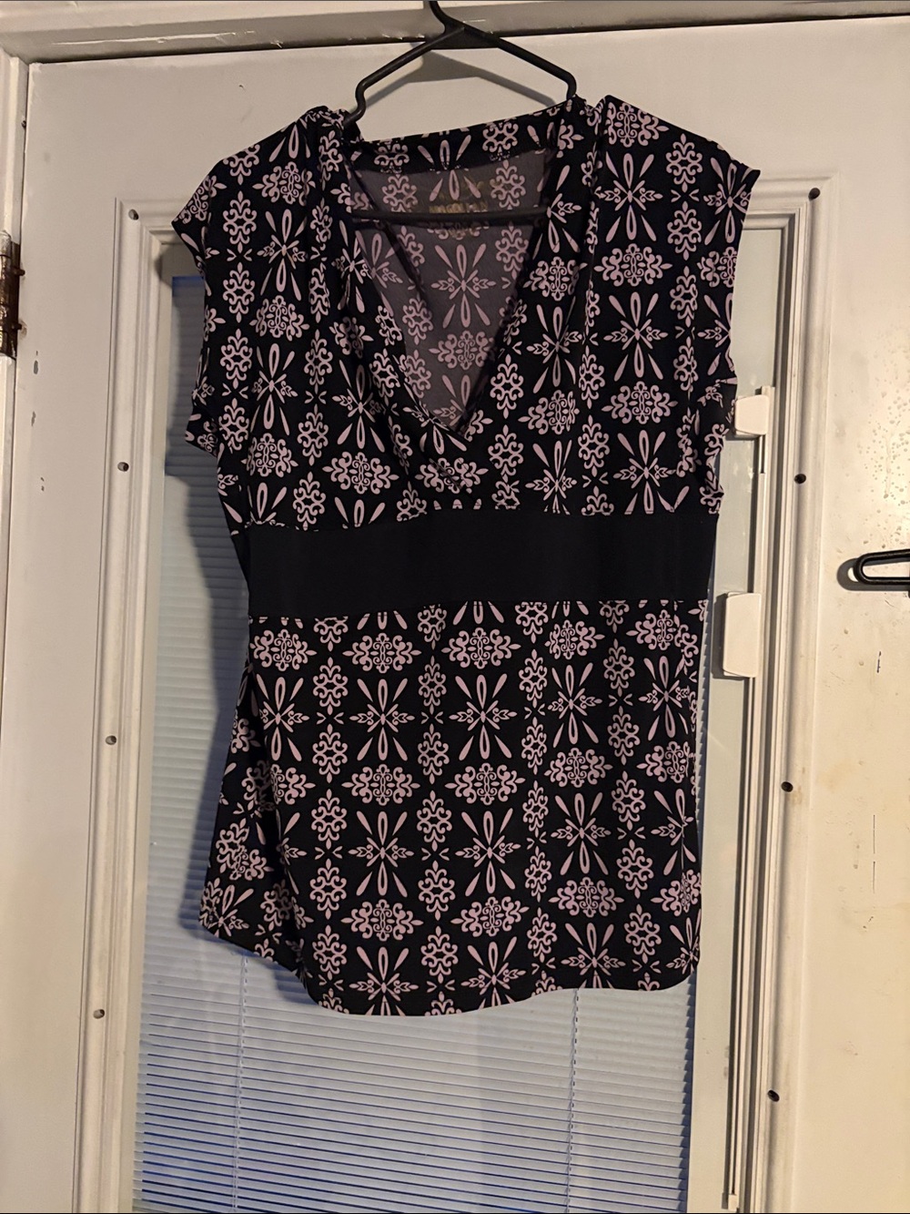Sleeveless Black and Light Pink V-Neck Patterned Tank Top
